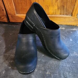Dansko Women's Professional Clogs Black Oiled Size 39